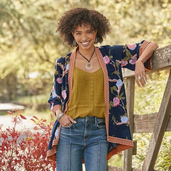 TOLANI Romance Blooms Floral Embroidered Cotton Short Kimono Navy/Pink S/M - Picture 1 of 12